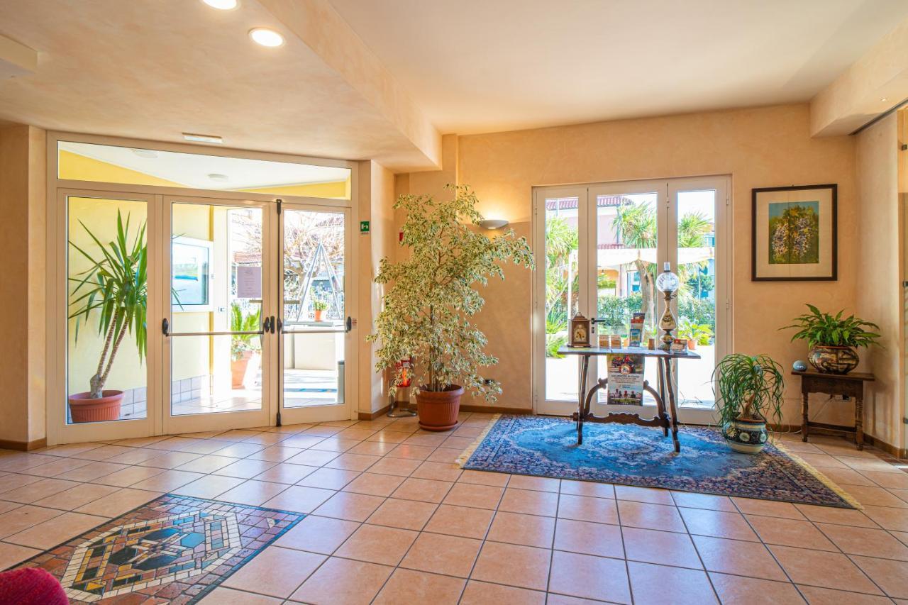Residence Villa Gloria Borgio Verezzi Luaran gambar