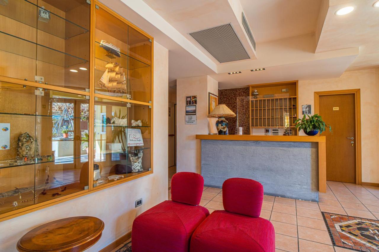 Residence Villa Gloria Borgio Verezzi Luaran gambar