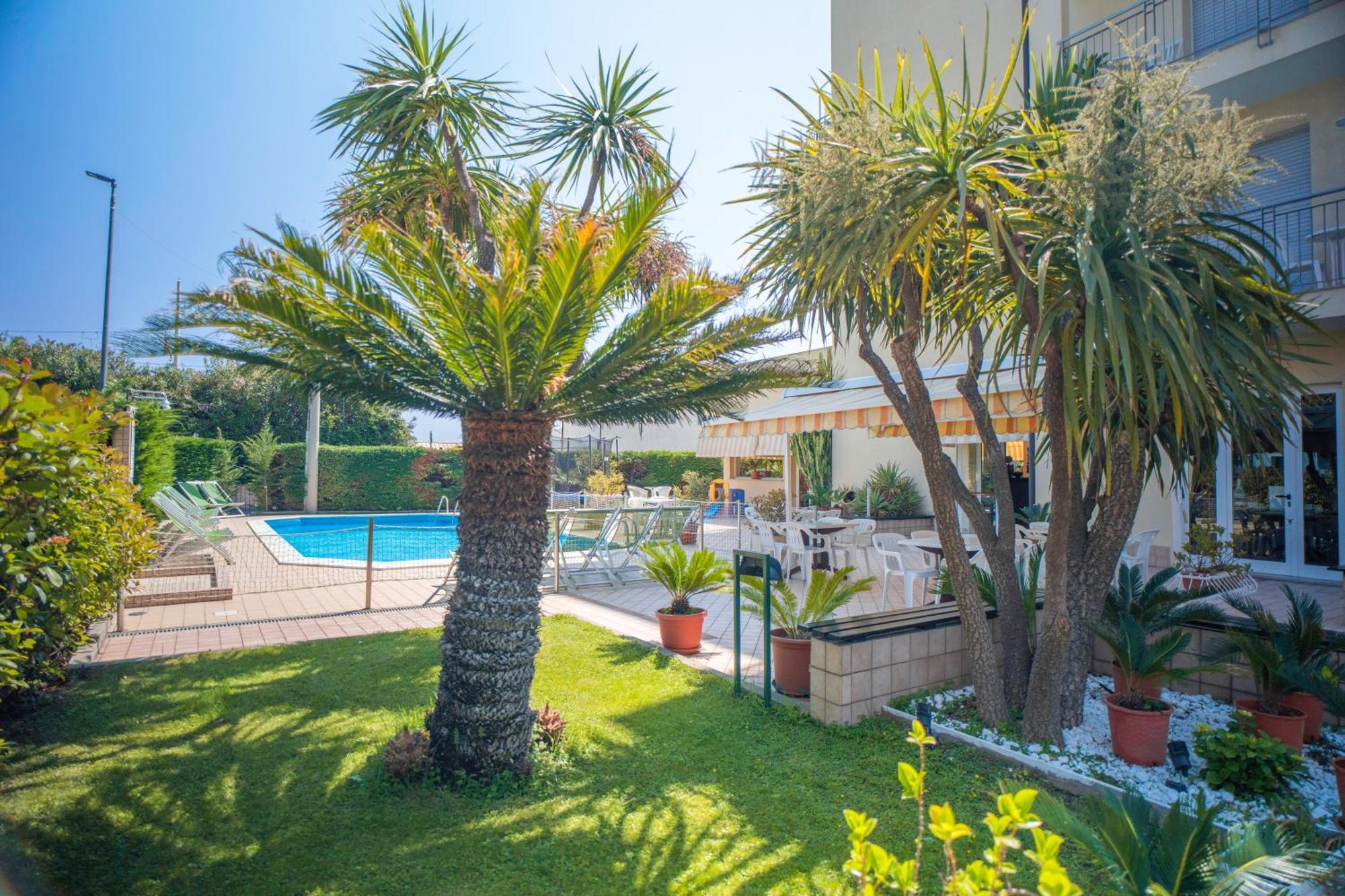 Residence Villa Gloria Borgio Verezzi Luaran gambar